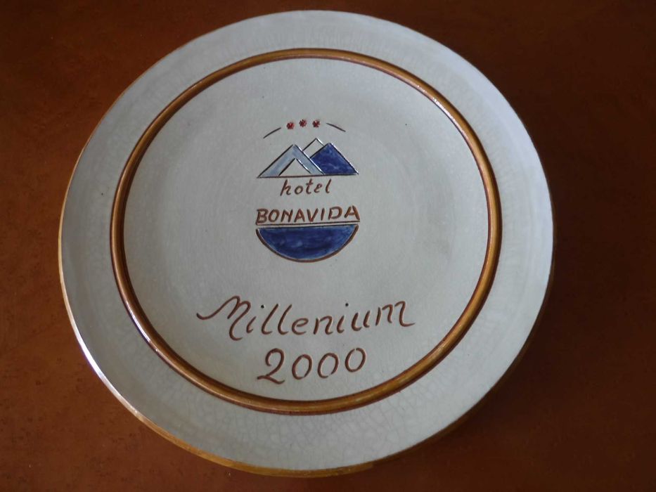 Prato Hotel Bonavida Comemorativo Millenium 2000 - Grande