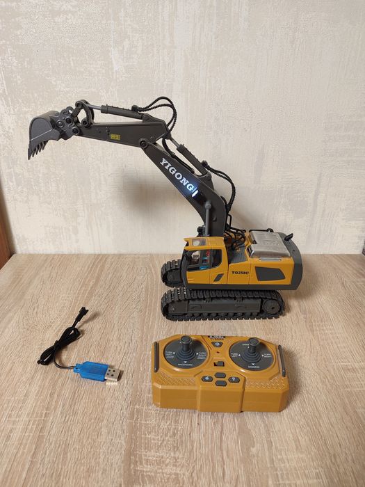 Дитячий екскаватор