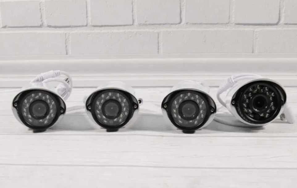 Комплект видеонаблюдения на 4 камеры уличный проводной на 3 mp