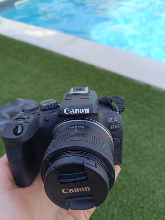 Máquina fotográfica Canon EOS R10+Rf-s 18-45