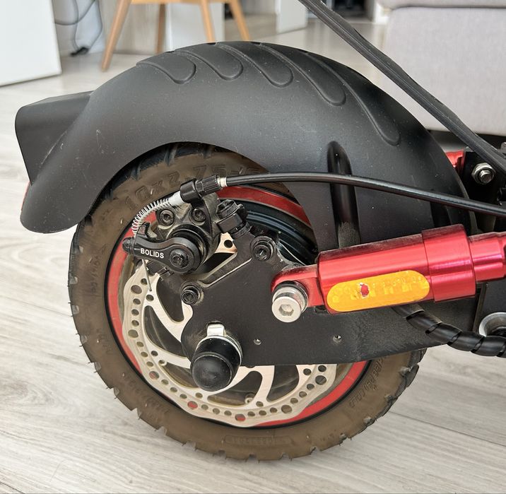 UrbanGlide E-Cross Pro Boost 1600W — Dual Motor — Como Nova