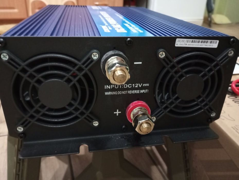 Інвертор з чистим синусом