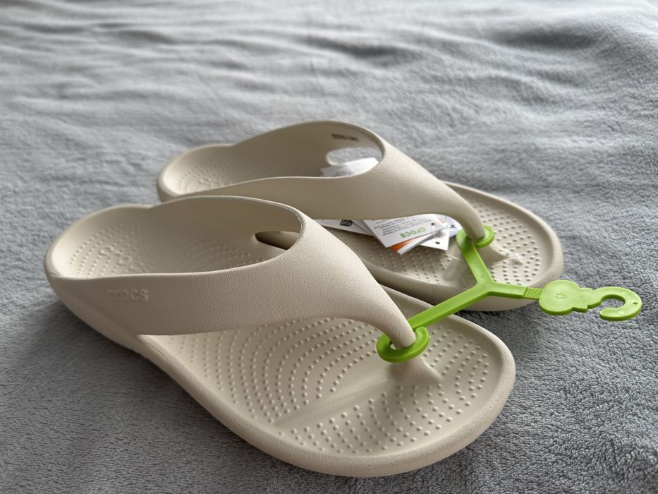 Крокси  жіночі Women’s Mellow Recovery Flip , оригінал!