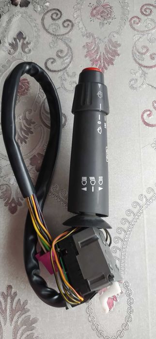 Продам под рулевой переключатель