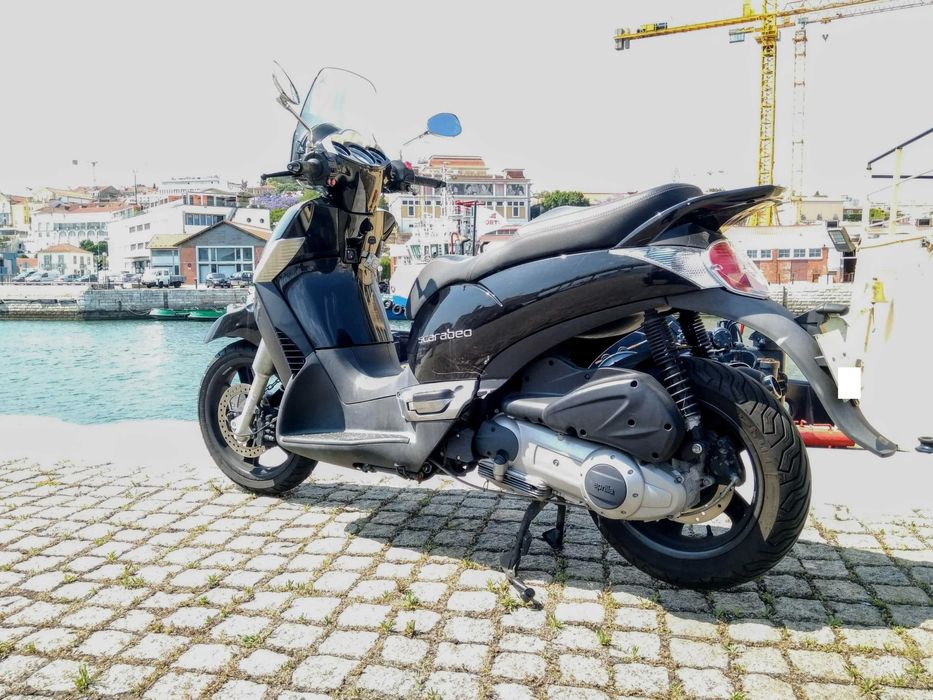 Aprilia Scarabeo 300 S - versão Nero