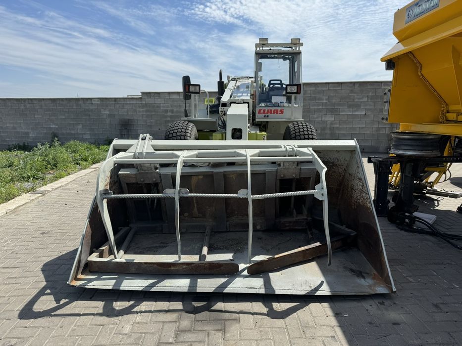 Навантажувач claas Ranger 907