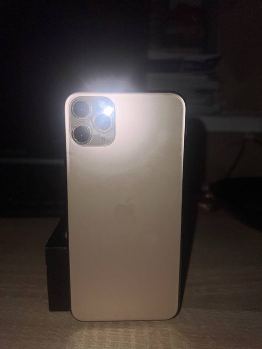 Iphone 11 pro max ios 26 256 гб опис