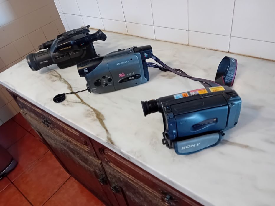 Conjunto de 3 Câmaras de Filmar ( Sem Baterias )
