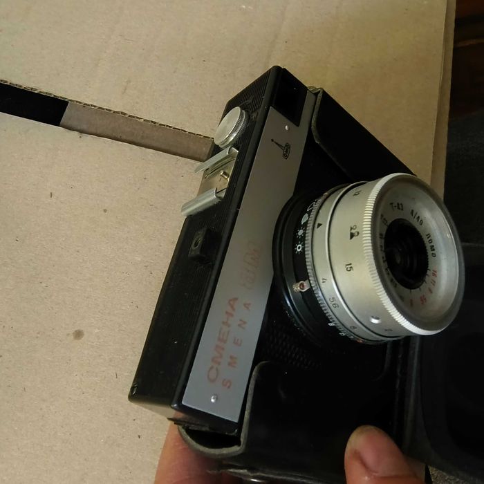 Пленочные фотоаппараты ФЭД-5В и Смена Symbol