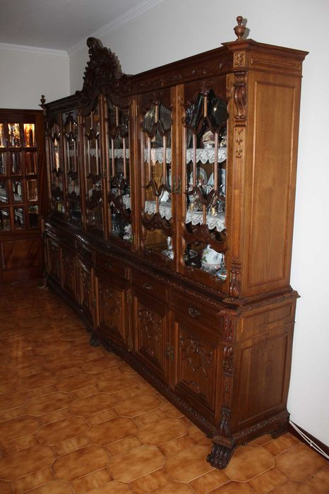 Móvel de Sala Antigo em Madeira