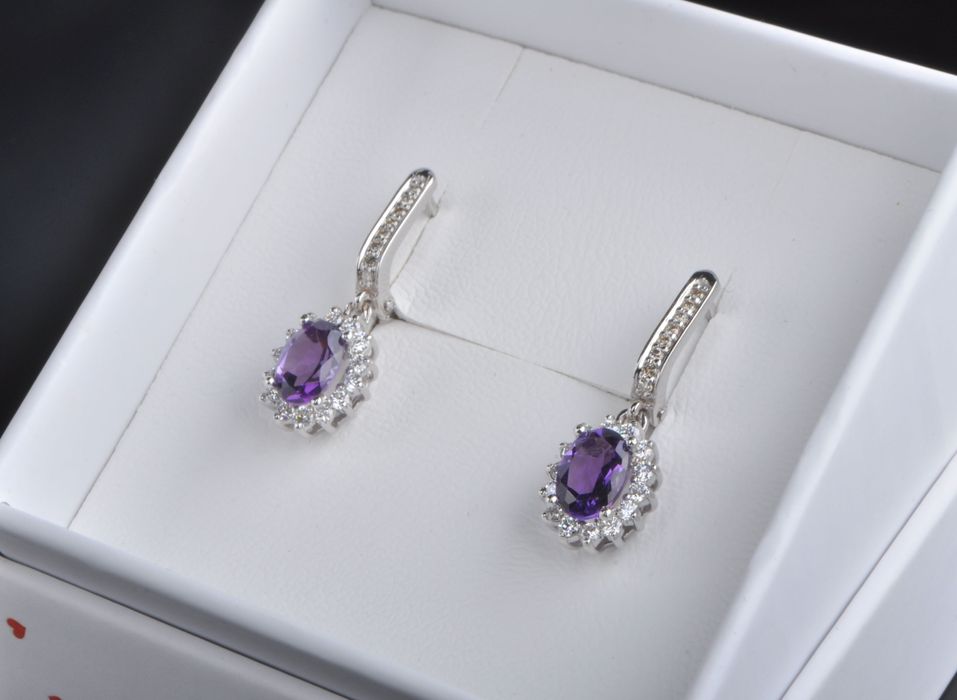 Серьги из белого золота с аметистами и бриллиантами