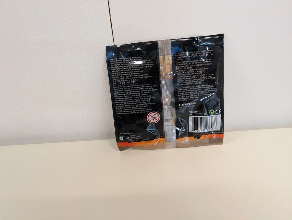 LEGO Star Wars  Admiral Yularen Minifigura Exclusiva, Selada