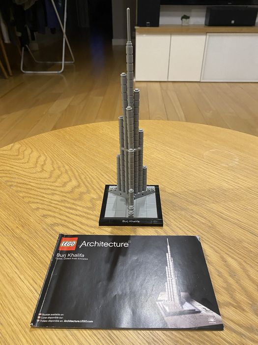 Lego Architecture 21008 Burj Khalifa kompletny