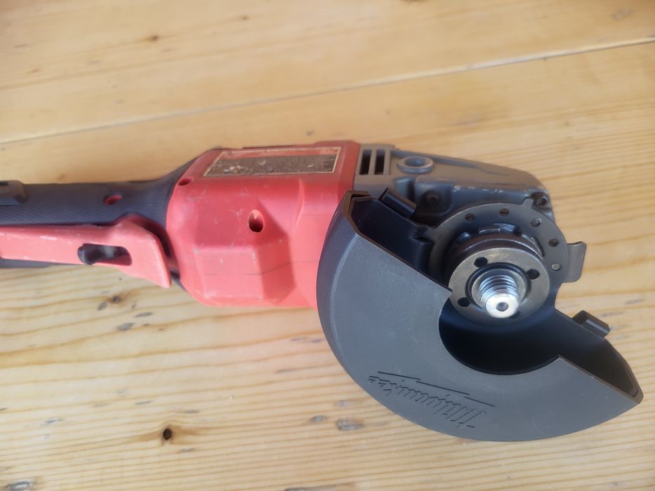 Кутова шліфувальна машина Milwaukee 2980-20 КШМ Болгарка