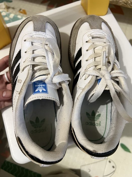 Кроссовки adidas  34(21,5)