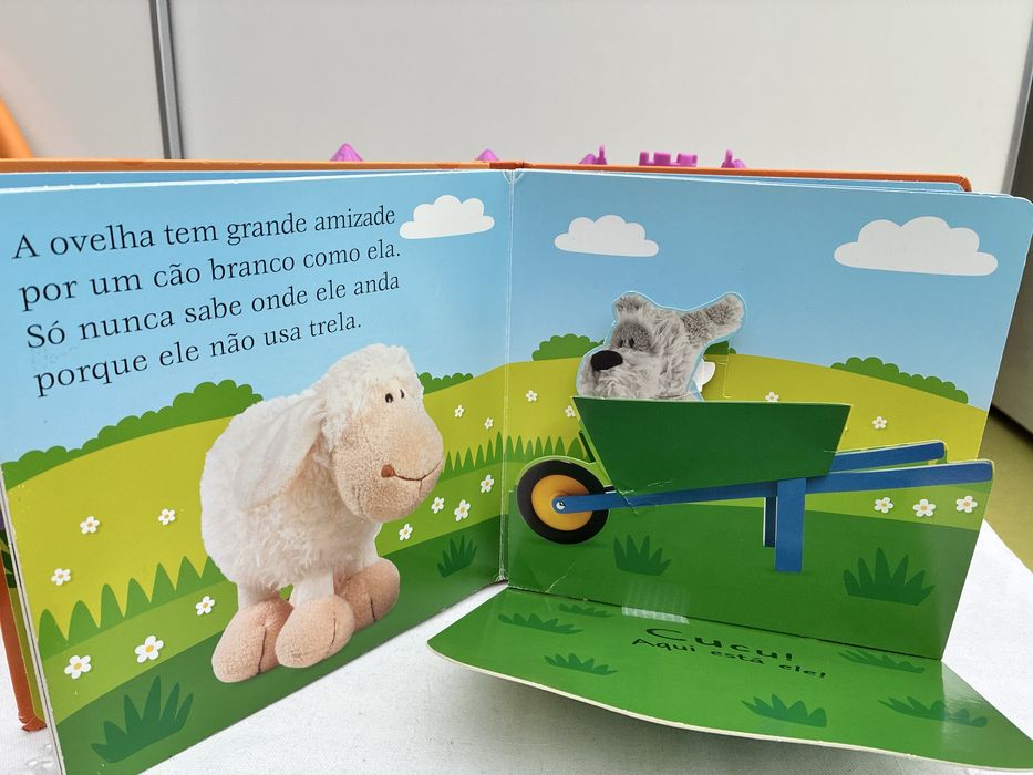 Livros bebe Pop-ups CUCU! Caes e Transportes