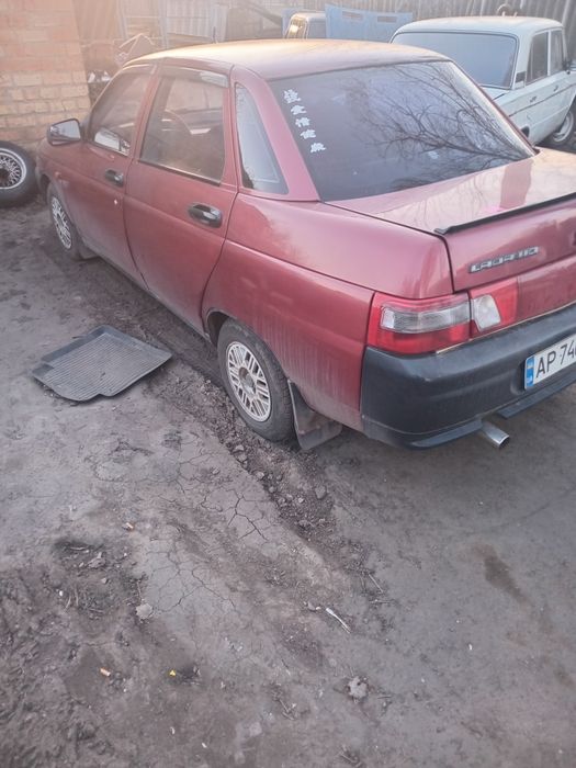Продам або  обміняю на варіанти   ваз 2110  2000 року. З моєю доплатою.