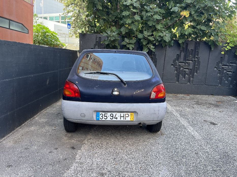 Vendo Ford Fiesta 1996