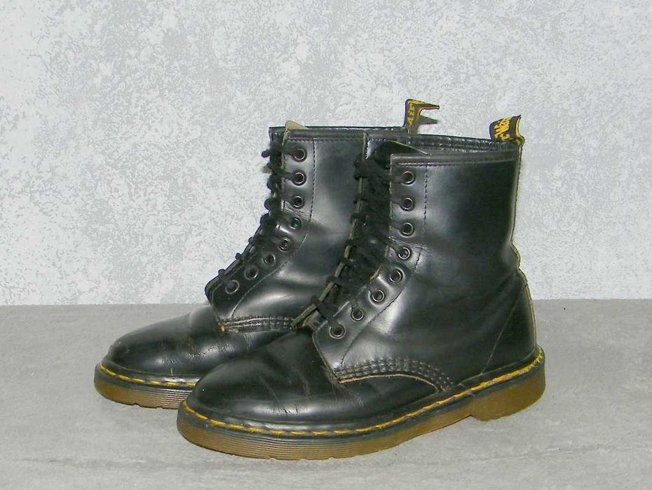 Dr.MARTENS 1460 - 8 dziurek , MADE IN ENGLAND - rozm. 37 - POLECAM !!!