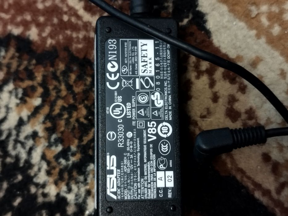 Małą ładowarka Laptopa Asus