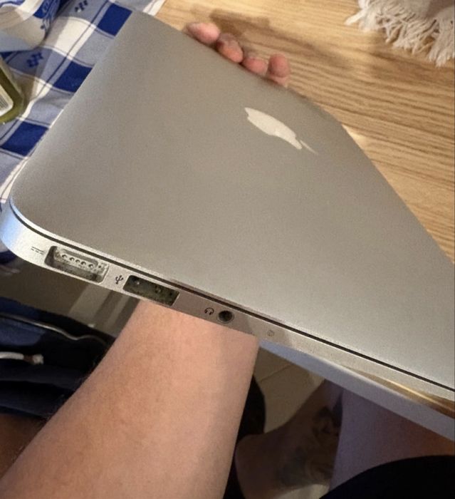 Macbook air 11 polegadas