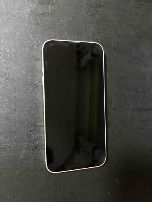iPhone 13 128 GB White