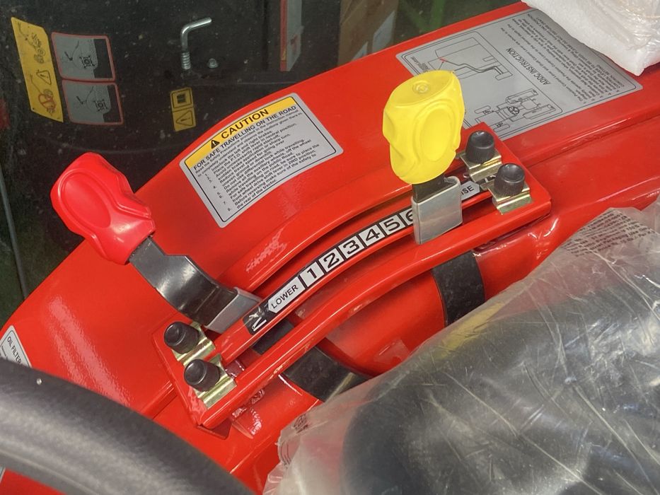 Tractor agricola novo VST 918 com tracao e direcao assistida