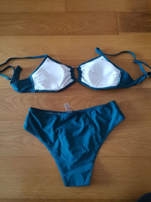 Conjunto biquínis T-M - Novos