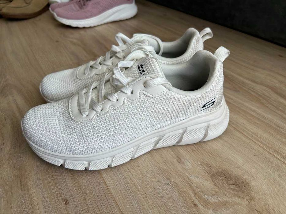 Rieker, Skechers — жіночі туфлі і кросівки 37–37.5