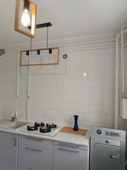 Продам 2 квартиру, меблі, техніка, автономне газове опалення,з гаражем