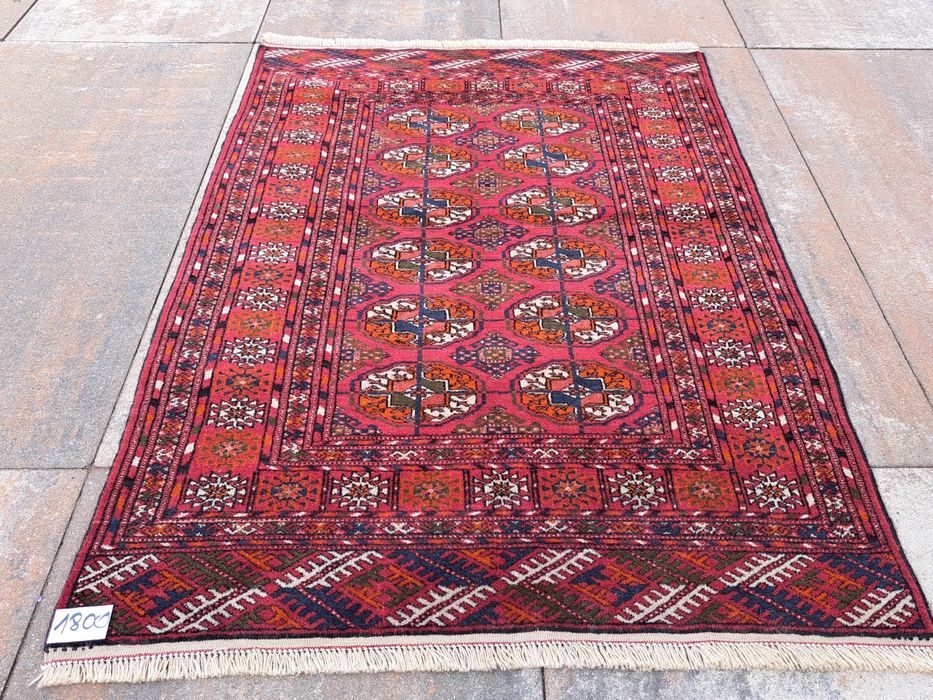 Pakistańska Buchara 80 × 127 cm – ręcznie tkany dywan klasyk w wyjątkowej kolorystyce