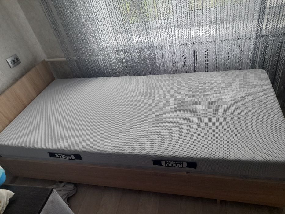 Ліжко продам.....