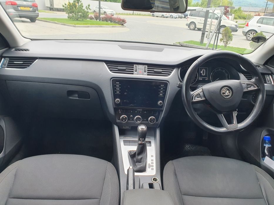 Розборка skoda Octavia A7 1.6 tdi автомат 2018 DGT