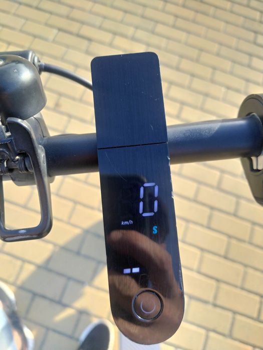Самокат Xiaomi Mi Electric Scooter 1S