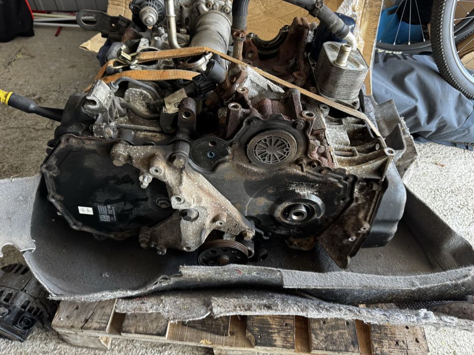 Kompletny silnik ford transit 2.0 rok 2018 uszkodony