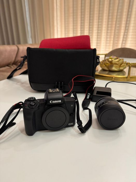 Canon EOS M50 Mark II em excelente estado