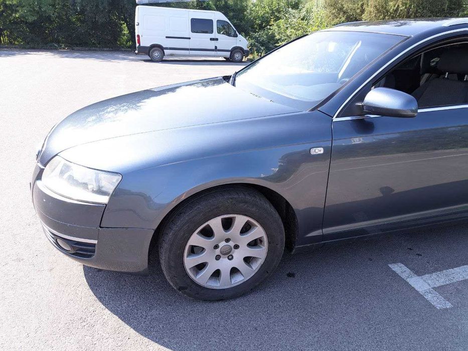 Автомобіль Audi A6