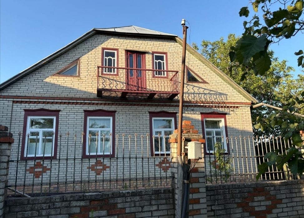 Продам дом в центре Краснокутска