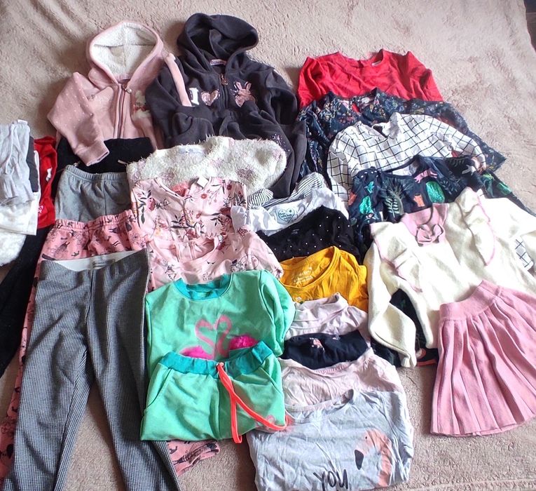 пакет одягу на 3-4-5 роки, штани, лосіни, кофти, реглани, плаття