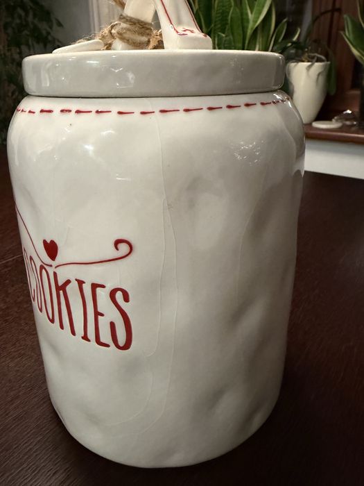 Duzy ceramiczny pojemnik na ciastka pierniczki