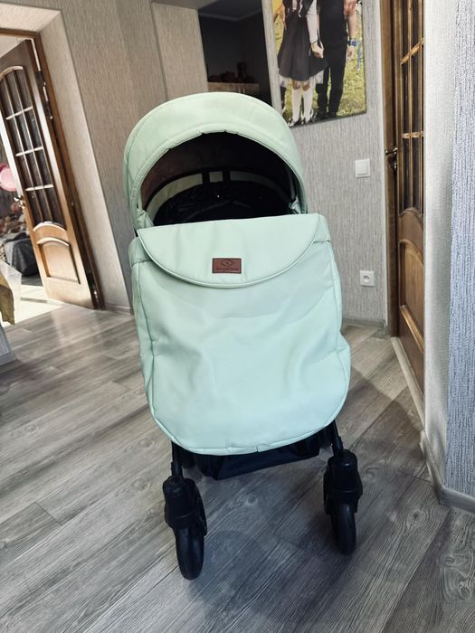 Продам коляску 2 в 1