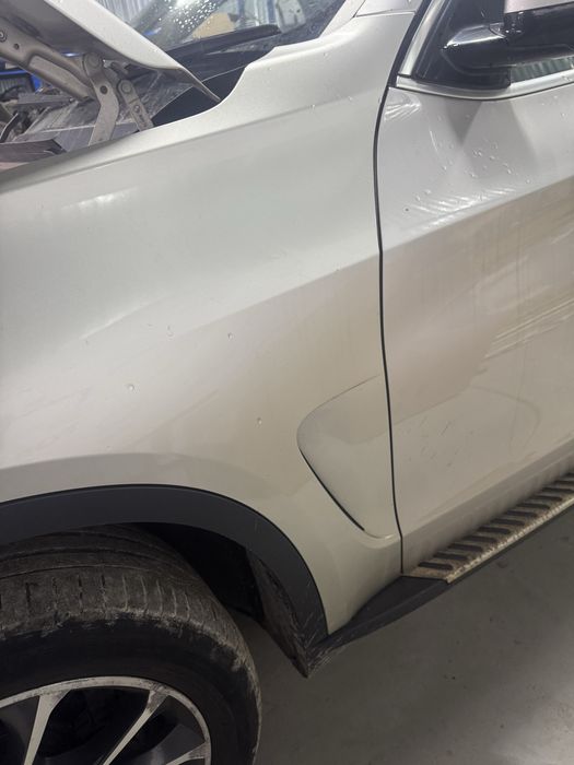 Ліве крило  бмв ф15 х5 левое крило bmw f15 x5