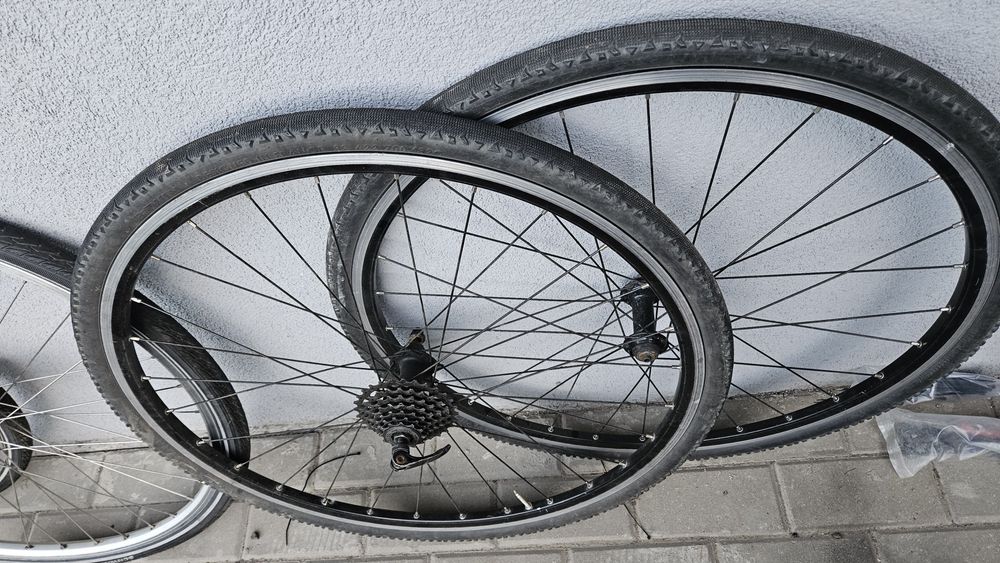 Komplet kół  rowerowych 28 cali