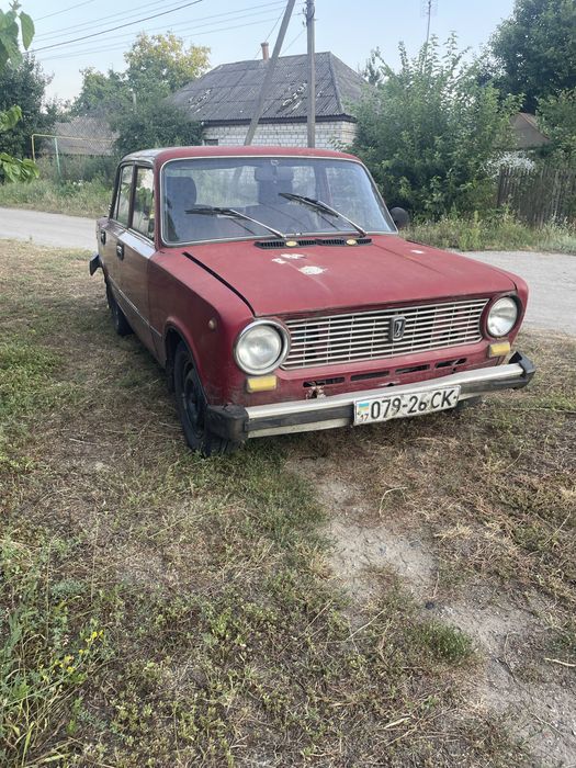Продам ваз 21011