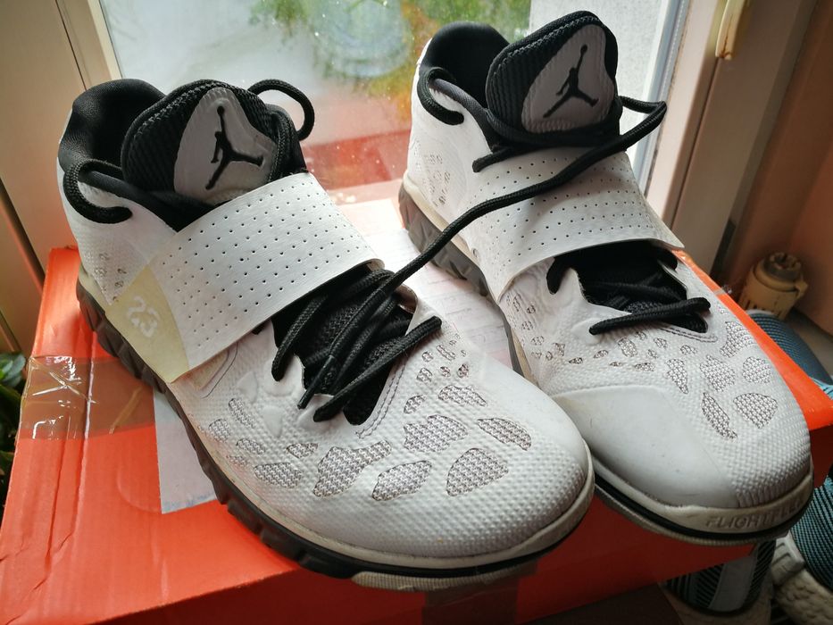 buty JORDAN jordan ( w sprzedaży też air nike kobe adidas puma lacoste
