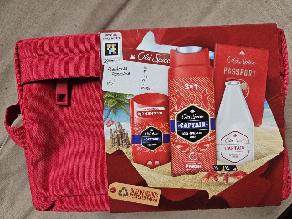 Zestaw prezentowy Old Spice - kosmetyczka, żel, dezodorant, woda
