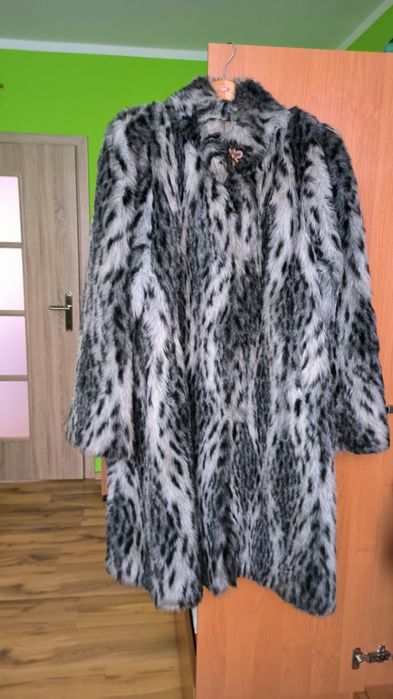 Futro sztuczne kloszowane