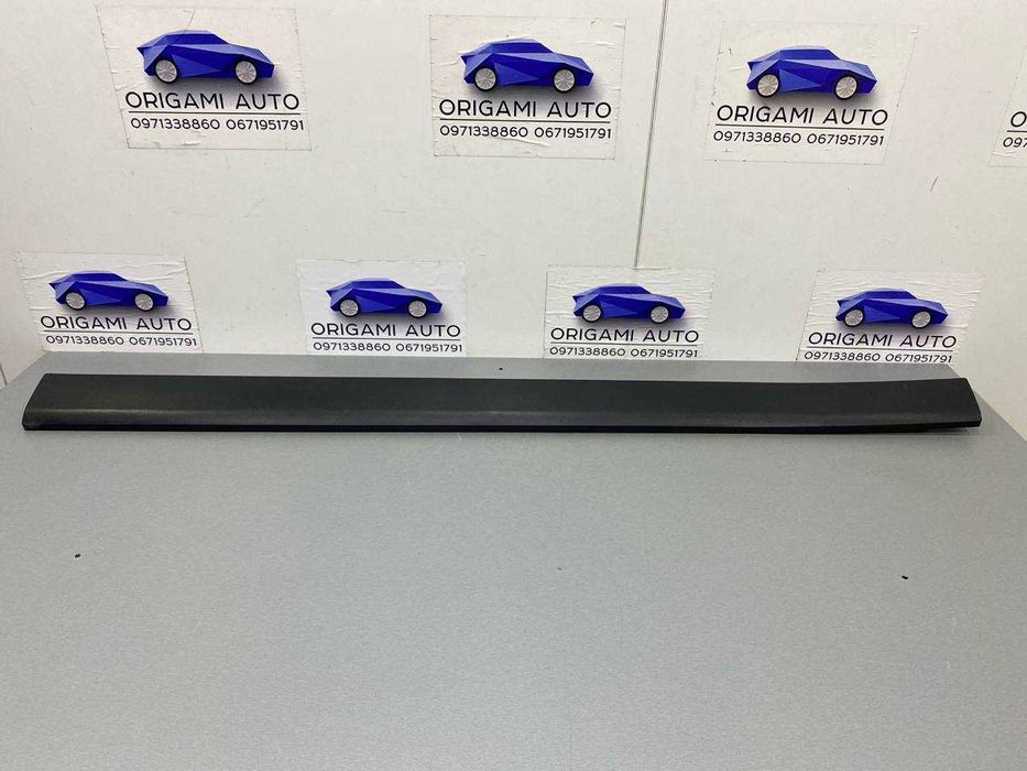 Накладка пер. прав. двері Jeep grand cherokee WL гранд черокі ВЛ 2021+