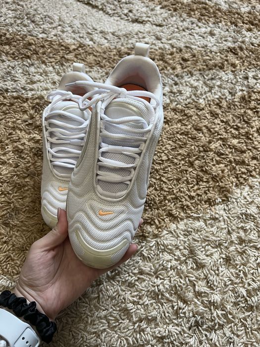 Кросівки жіночі Nike