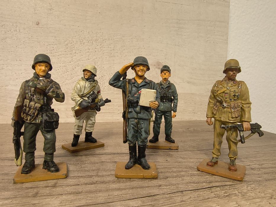 Militaria III Reich Figuras na escala 1.35 Delprado